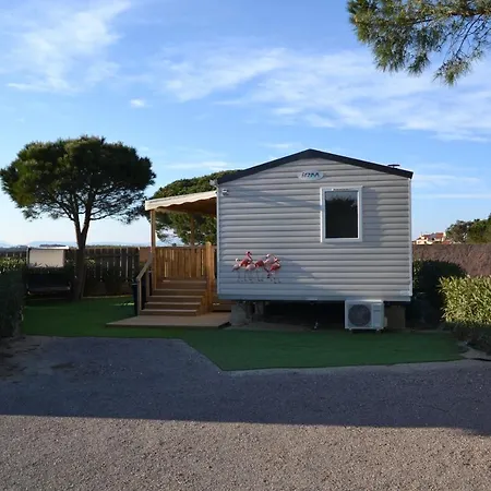 Mobilhome Detentes Et Plaisirs Campsite *