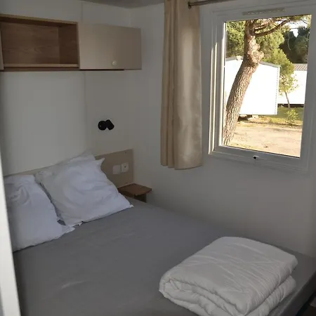 Campsite Mobilhome Detentes Et Plaisirs
